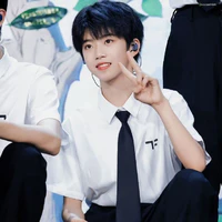 Trương Hàm Thụy 3 năm trước