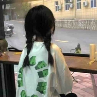 Khương Hạ Vy (Lúc Nhỏ)