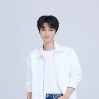 Vương Tuấn Khải