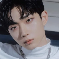 Seop (bạn thân Hanbin)