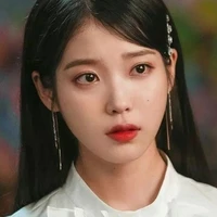 Lee Ji-eun ( mẹ của cô )