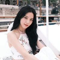 Jisoo ( Chị )