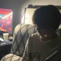 Hoàng Khánh Nam(cậu)