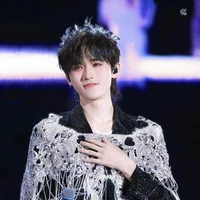 Tống Á Hiên ( cậu)