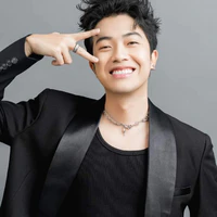 Cris Phản