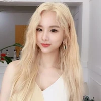 Huỳnh thúy Ngọc (Chị)