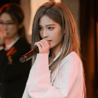 Vương Dịch | cô