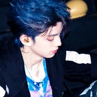 Tả Hàng [Hoàng Tử Ma Cà Rồng]