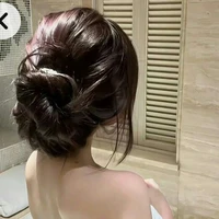 Trần Bích Liên(mẹ cô)