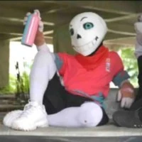 cyan thích chọc choá