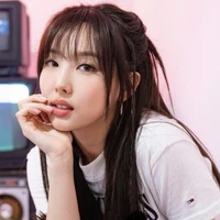 Im Nayeon