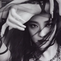 Kim Jisoo - Em