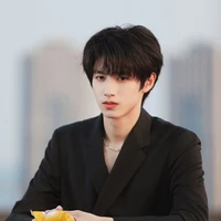 Chu Chí Hâm(hắn)