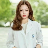 Jennie [ em ]