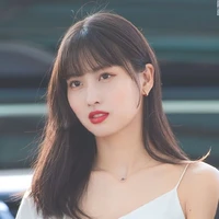 Hiari Momo