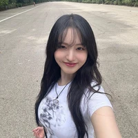 LIZ ( KIM JIWON )