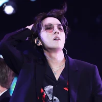 Jung Hoseok - Bố Taehyung