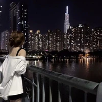 Phạm Diệp Thư- Crazy/trà xanh\