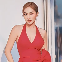 Tina ( Bạn thân Chalotte)