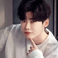 Lee Jong Suk - S