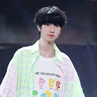 Đồng Vũ Khôn /anh/