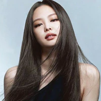 Kim Jennie - Em