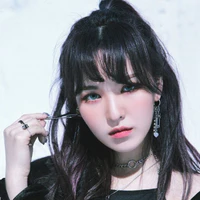 Son Seung-wan ( Wendy )