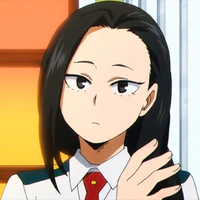 Momo Yaoyorozu/lớp phó