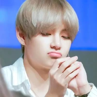 Kim Taehyung(em)