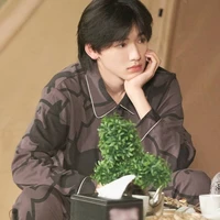 Tống Á Hiên