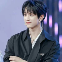 Ngao Tử Dật_azy