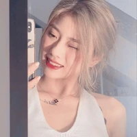 Trương Yến Ni - Quản Gia