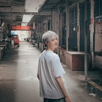 Tả Hàng ( anh trai y³)
