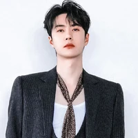 Vương Nhất Bác [ 20 Tuổi ]