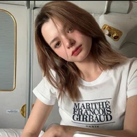 Rebecca Patricia Armstrong [ Nàng ]