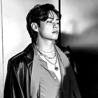 Kim Taehyung - Hắn