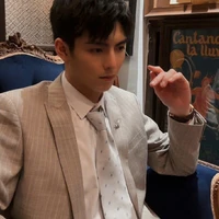 Vương Hạo Hiên [ 25 Tuổi_E ]