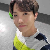 Jung HoSeok(JHope)