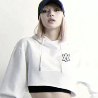 Lalisa Manoban [ cô ]