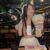 Uyển My{umie}