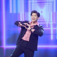 Lê Hoàng Long{long nón lá}