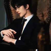 Huỳnh Tinh Trạch/Bố cô