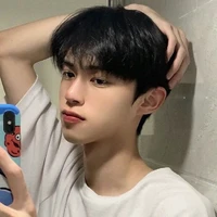Vương Hoàng Phi (na9)