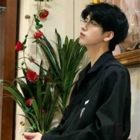 Trần Lê Minh Thành anh trai anh(Kevin)
