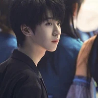 Hạ Tuấn Lâm [ cậu ]