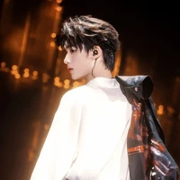 Đinh Trình Hâm-Anh¹