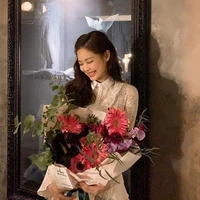 Jennie/em/