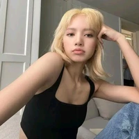 LaliSa (chị)