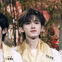 Tống Á Hiên
