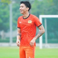 văn hậu